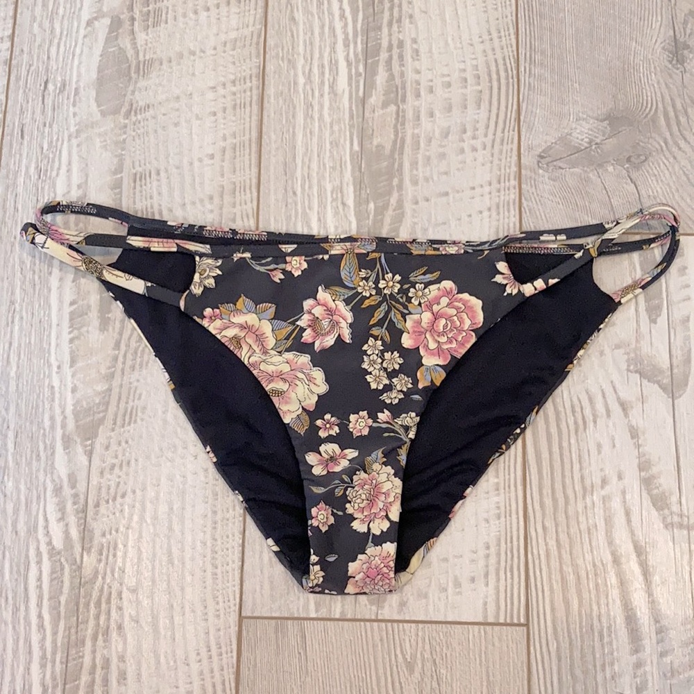 Billabong Love Trip Tropic bottom size Large